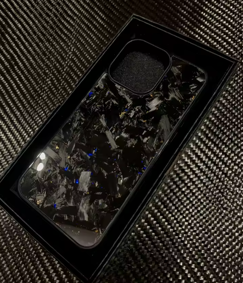UltraThin Carbon Fiber Phone Case – Lightweight Shockproof Protection